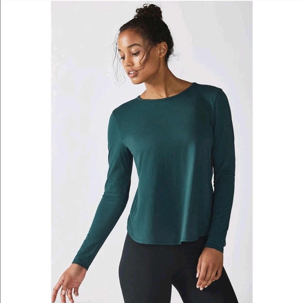 Fabletics • Green Millie Open Back Long Sleeve Top - Picture 2 of 8
